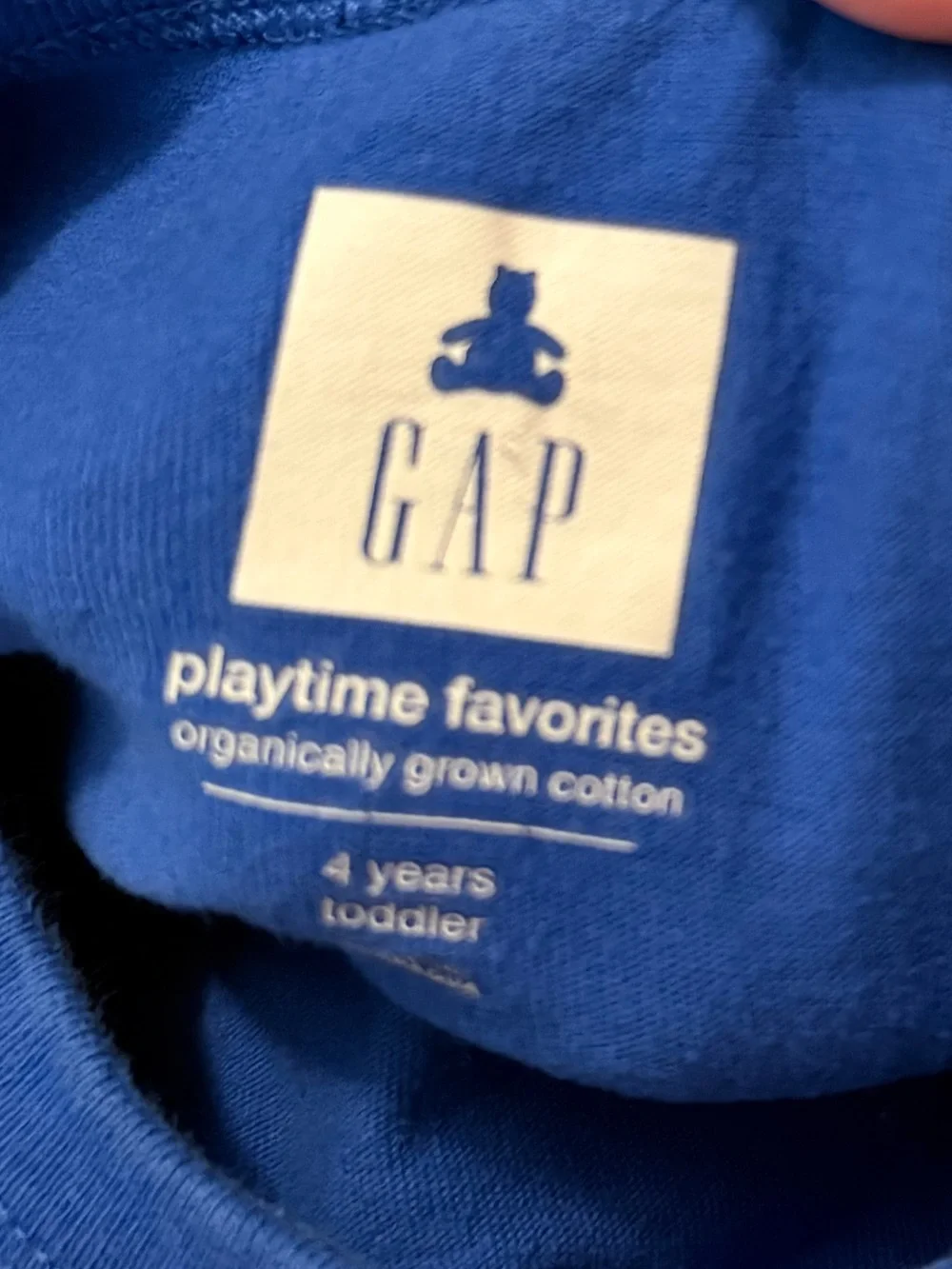 GAP Blue Long Sleeve Tee with Green Tree & Yeti Graphic size 4